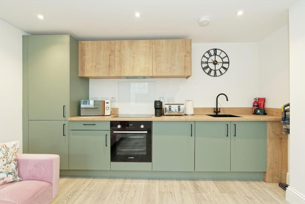 Stylish Beach Front Retreat 2 Bedrooms Herne Bay Exteriör bild